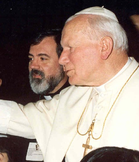 Papa Juan Pablo II y Padre Tomas Nov. 1998