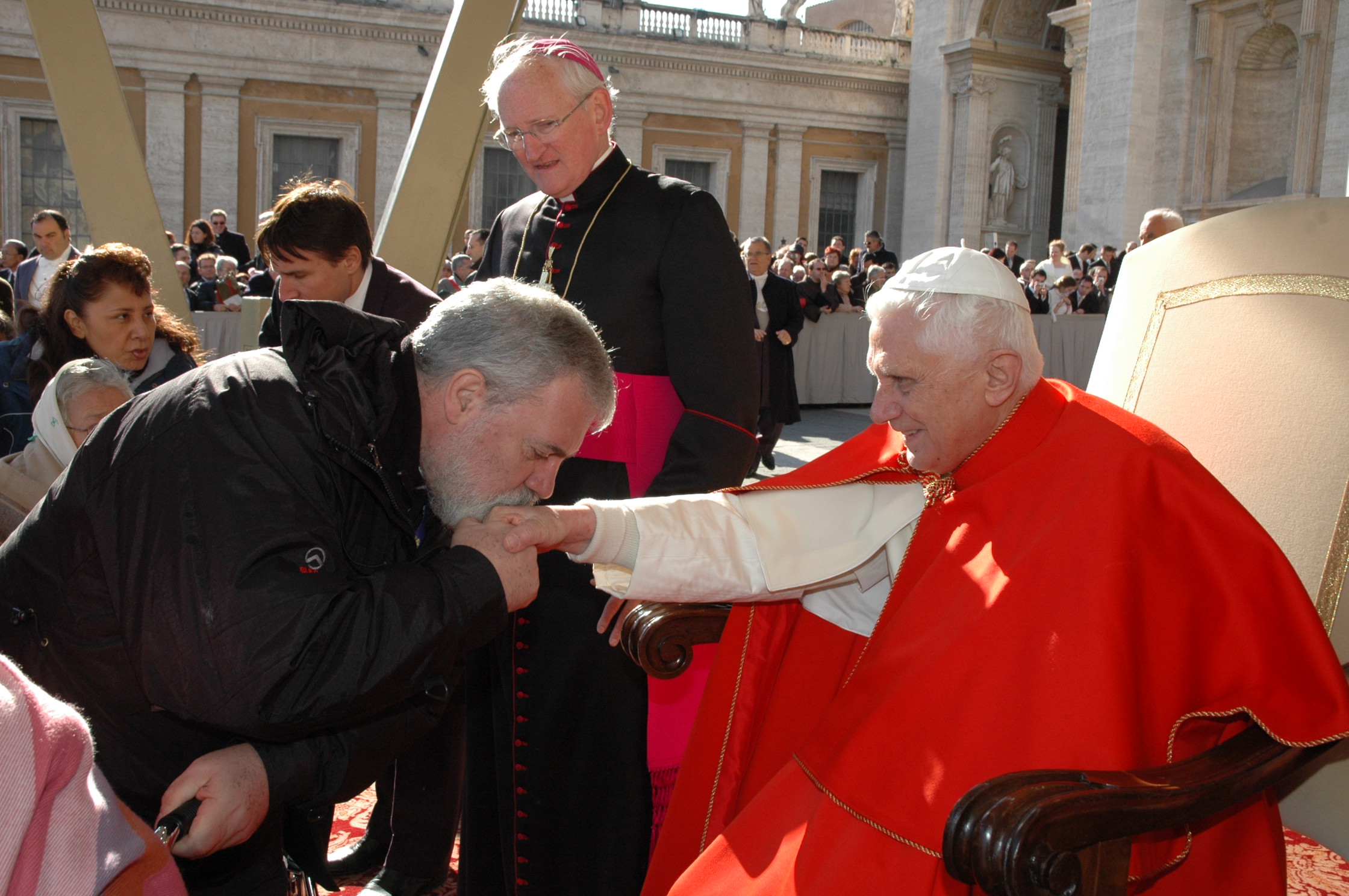 Padre Tomas Nov 23-2005 en Roma